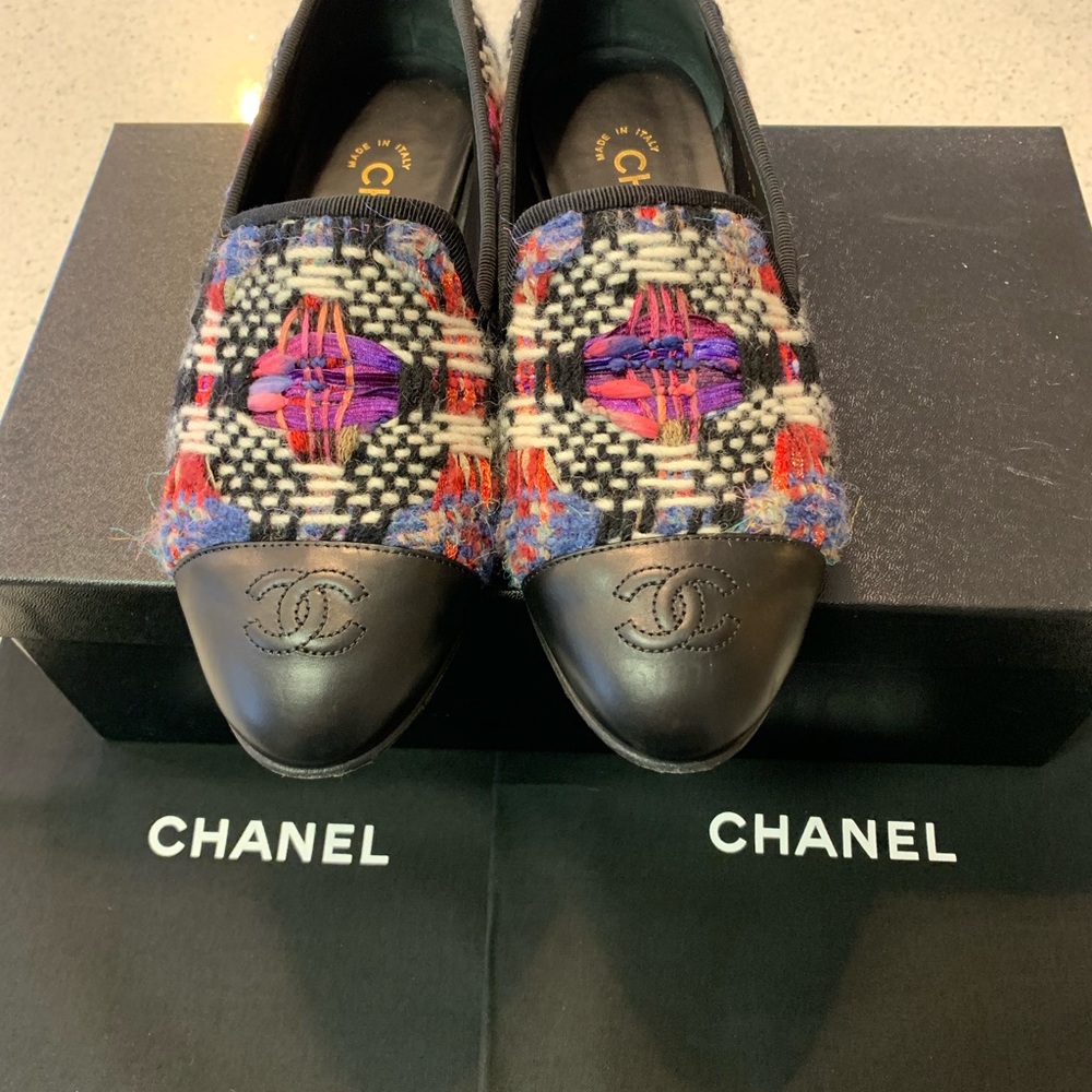 Chanel Tweed Mocassin Loafers - Picture 4 of 8